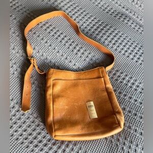Duluth Trading Company Lifetime Leather Crossbody Bag - Cognac